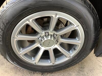 2011 Chevrolet Tahoe LTZ   - Photo 47 - Crest Hill, IL 60403