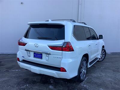 2017 Lexus LX - Photo 7 - Crest Hill, IL 60403