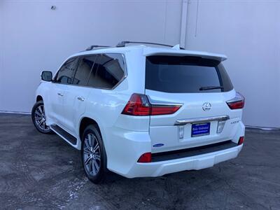 2017 Lexus LX - Photo 4 - Crest Hill, IL 60403