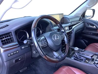 2017 Lexus LX - Photo 25 - Crest Hill, IL 60403