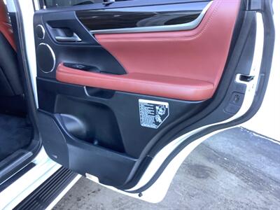 2017 Lexus LX - Photo 31 - Crest Hill, IL 60403