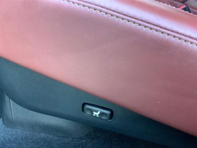 2017 Lexus LX - Photo 29 - Crest Hill, IL 60403