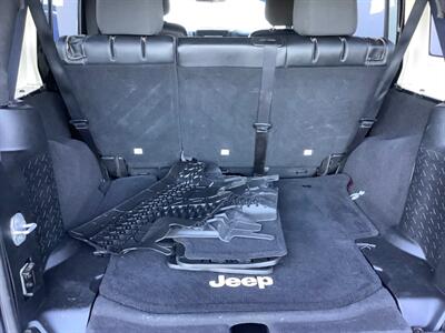 2011 Jeep Wrangler Sport   - Photo 32 - Crest Hill, IL 60403