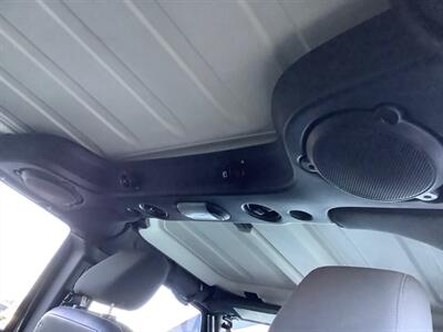 2011 Jeep Wrangler Sport   - Photo 30 - Crest Hill, IL 60403