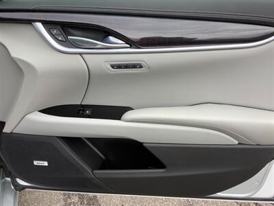 2016 Cadillac XTS Luxury   - Photo 29 - Crest Hill, IL 60403
