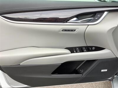 2016 Cadillac XTS Luxury   - Photo 13 - Crest Hill, IL 60403
