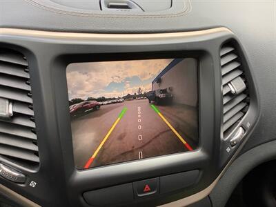 2015 Jeep Cherokee Altitude   - Photo 13 - Crest Hill, IL 60403