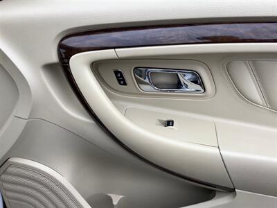 2013 Ford Taurus Limited   - Photo 29 - Crest Hill, IL 60403