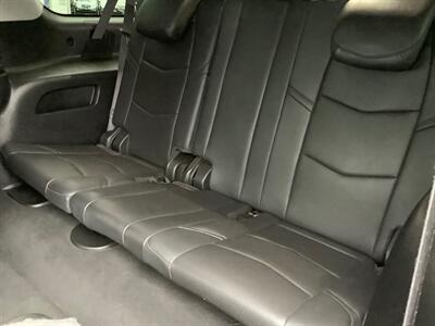 2019 Cadillac Escalade ESV Luxury   - Photo 27 - Crest Hill, IL 60403