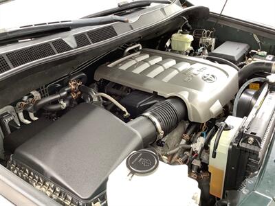 2008 Toyota Sequoia SR5   - Photo 48 - Crest Hill, IL 60403