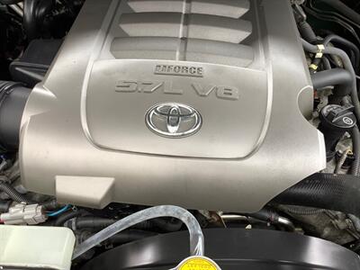 2008 Toyota Sequoia SR5   - Photo 49 - Crest Hill, IL 60403
