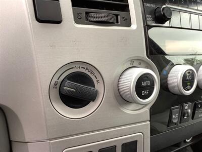 2008 Toyota Sequoia SR5   - Photo 18 - Crest Hill, IL 60403