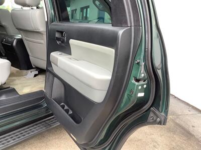 2008 Toyota Sequoia SR5   - Photo 25 - Crest Hill, IL 60403