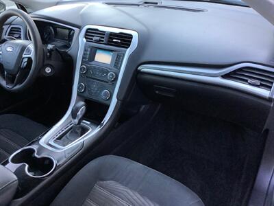2016 Ford Fusion SE   - Photo 28 - Crest Hill, IL 60403