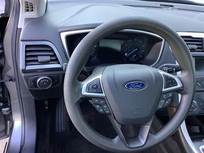 2016 Ford Fusion SE   - Photo 16 - Crest Hill, IL 60403