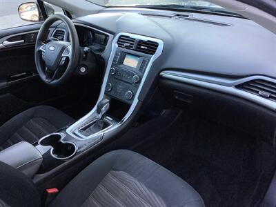 2016 Ford Fusion SE   - Photo 27 - Crest Hill, IL 60403