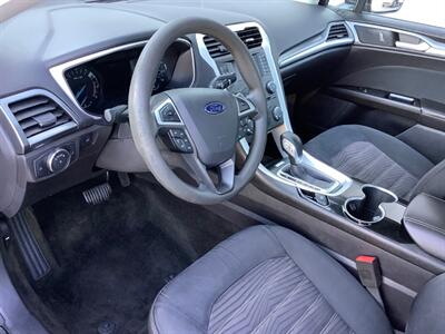 2016 Ford Fusion SE   - Photo 14 - Crest Hill, IL 60403