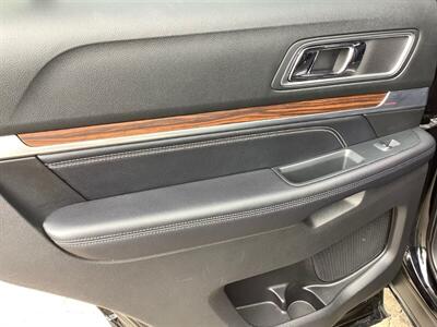 2017 Ford Explorer Limited - Photo 19 - Crest Hill, IL 60403