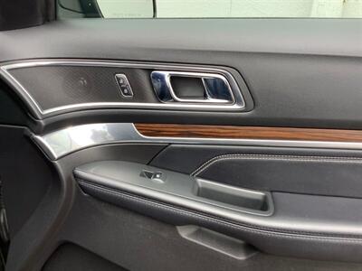 2017 Ford Explorer Limited - Photo 30 - Crest Hill, IL 60403