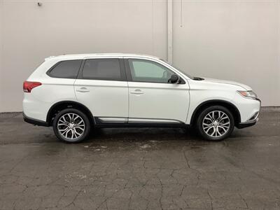 2016 Mitsubishi Outlander SE   - Photo 9 - Crest Hill, IL 60403