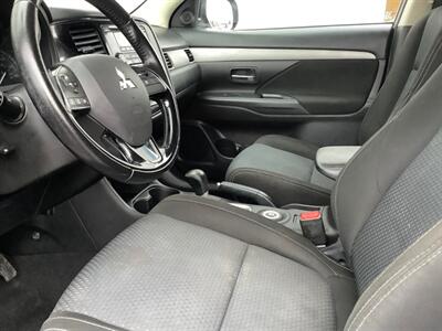 2016 Mitsubishi Outlander SE   - Photo 14 - Crest Hill, IL 60403