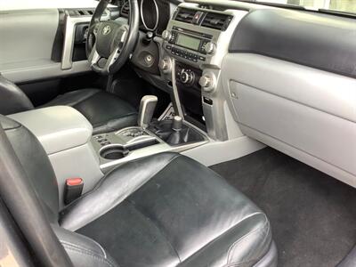 2010 Toyota 4Runner SR5   - Photo 30 - Crest Hill, IL 60403