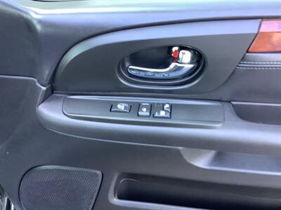 2005 GMC Envoy SLT   - Photo 26 - Crest Hill, IL 60403
