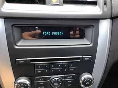 2010 Ford Fusion SE   - Photo 16 - Crest Hill, IL 60403
