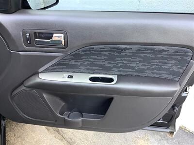 2010 Ford Fusion SE   - Photo 25 - Crest Hill, IL 60403