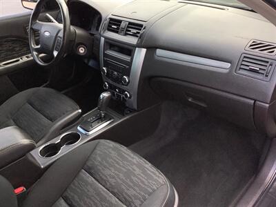 2010 Ford Fusion SE   - Photo 28 - Crest Hill, IL 60403