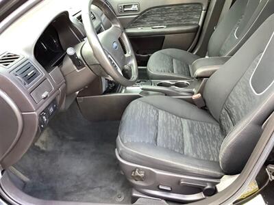 2010 Ford Fusion SE   - Photo 12 - Crest Hill, IL 60403