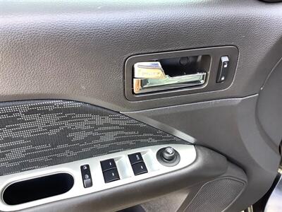 2010 Ford Fusion SE   - Photo 11 - Crest Hill, IL 60403