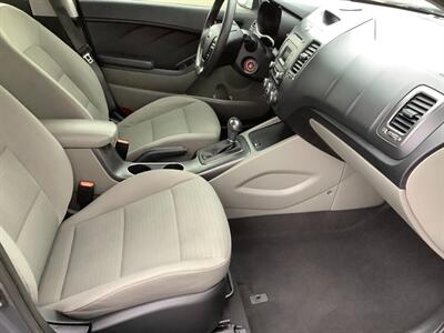 2014 Kia Forte LX   - Photo 11 - Crest Hill, IL 60403