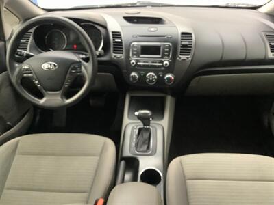 2014 Kia Forte LX   - Photo 14 - Crest Hill, IL 60403