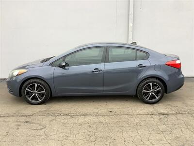 2014 Kia Forte LX   - Photo 2 - Crest Hill, IL 60403