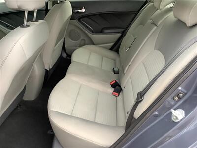2014 Kia Forte LX   - Photo 7 - Crest Hill, IL 60403