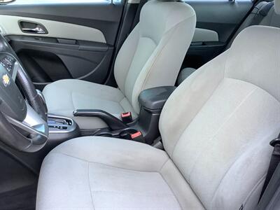 2011 Chevrolet Cruze LT   - Photo 19 - Crest Hill, IL 60403