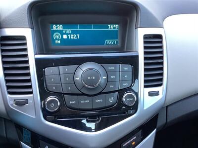 2011 Chevrolet Cruze LT   - Photo 17 - Crest Hill, IL 60403