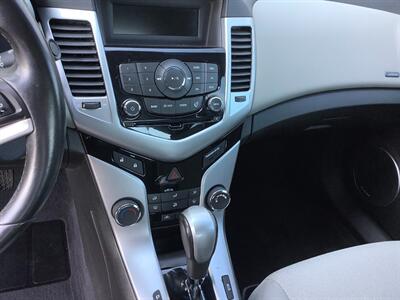 2011 Chevrolet Cruze LT   - Photo 14 - Crest Hill, IL 60403