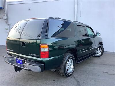 2001 Chevrolet Suburban 1500 LT   - Photo 10 - Crest Hill, IL 60403