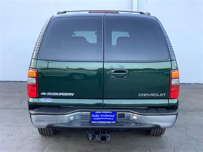 2001 Chevrolet Suburban 1500 LT   - Photo 8 - Crest Hill, IL 60403