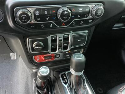 2018 Jeep Wrangler Rubicon   - Photo 16 - Crest Hill, IL 60403