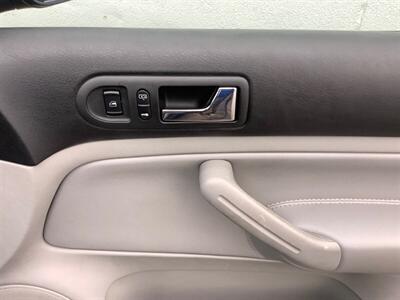 2004 Volkswagen Jetta GLS   - Photo 24 - Crest Hill, IL 60403