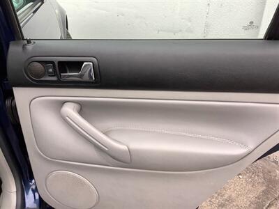 2004 Volkswagen Jetta GLS   - Photo 21 - Crest Hill, IL 60403