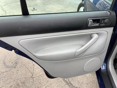 2004 Volkswagen Jetta GLS   - Photo 19 - Crest Hill, IL 60403