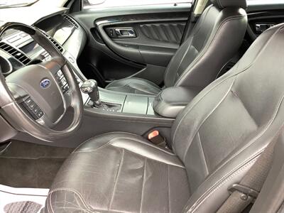 2011 Ford Taurus Limited - Photo 12 - Crest Hill, IL 60403