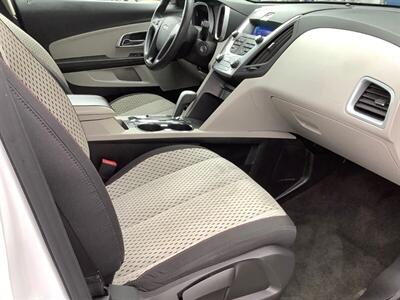 2010 Chevrolet Equinox LS - Photo 25 - Crest Hill, IL 60403