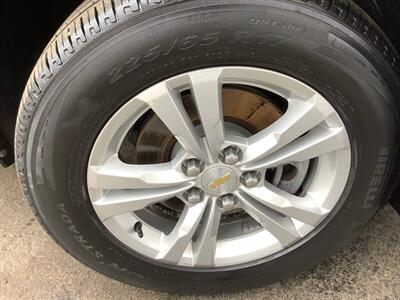 2010 Chevrolet Equinox LS - Photo 33 - Crest Hill, IL 60403