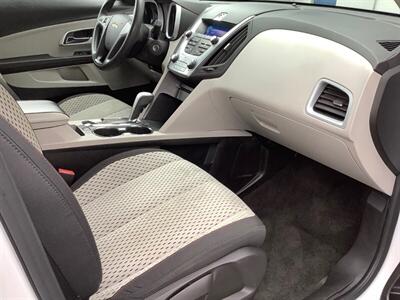 2010 Chevrolet Equinox LS - Photo 26 - Crest Hill, IL 60403