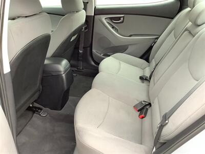2015 Hyundai ELANTRA SE - Photo 14 - Crest Hill, IL 60403